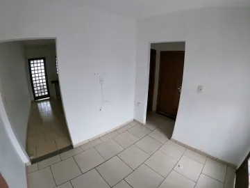 Alugar Casa / Padrão em São José do Rio Preto apenas R$ 700,00 - Foto 4