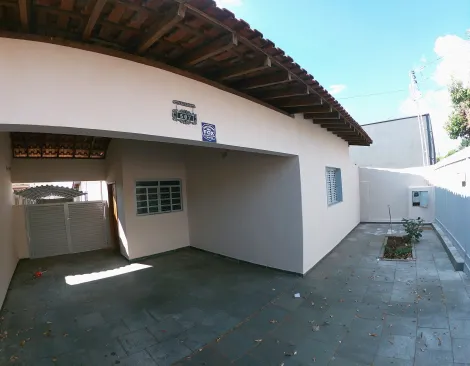 Alugar Casa / Padrão em São José do Rio Preto. apenas R$ 1.550,00