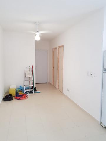 Alugar Casa / Condomínio em São José do Rio Preto R$ 850,00 - Foto 2