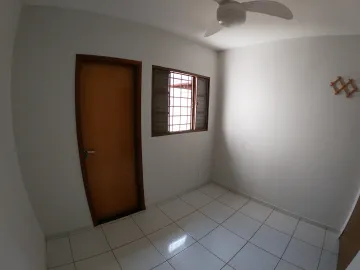 Alugar Casa / Padrão em São José do Rio Preto R$ 1.350,00 - Foto 8