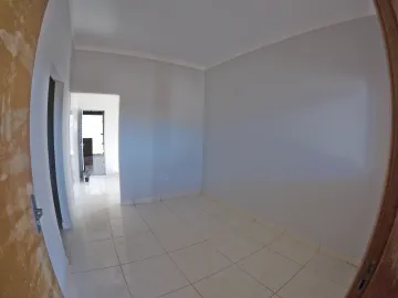 Alugar Casa / Padrão em São José do Rio Preto R$ 1.139,00 - Foto 4