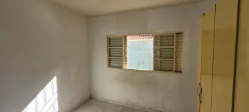 Alugar Casa / Padrão em São José do Rio Preto R$ 1.200,00 - Foto 8