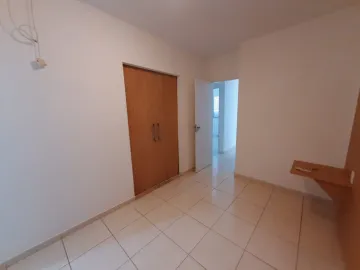 Alugar Casa / Condomínio em São José do Rio Preto R$ 1.800,00 - Foto 4