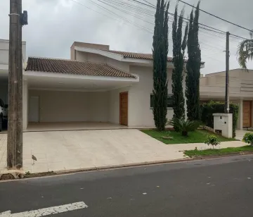 Casa / Condomínio em Mirassol 