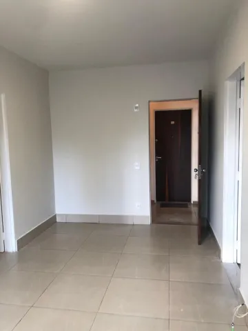 Comprar Apartamento / Padrão em São José do Rio Preto R$ 220.000,00 - Foto 2