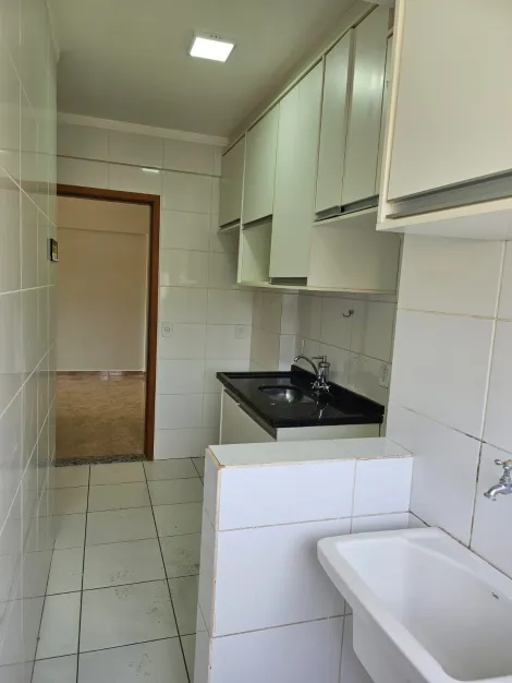 Alugar Apartamento / Padrão em São José do Rio Preto R$ 1.450,00 - Foto 7