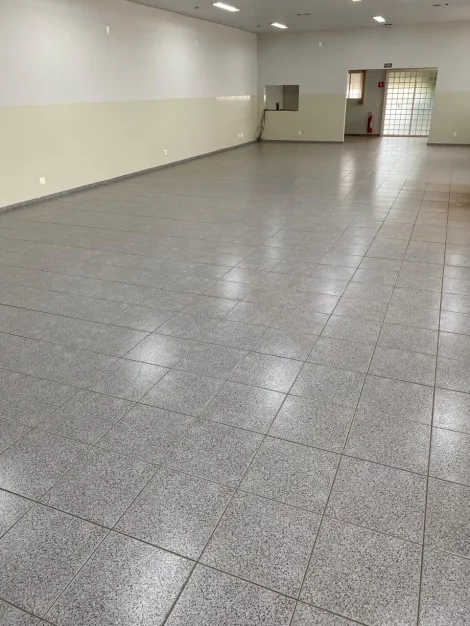 Alugar Comercial / Salão em São José do Rio Preto R$ 7.500,00 - Foto 8