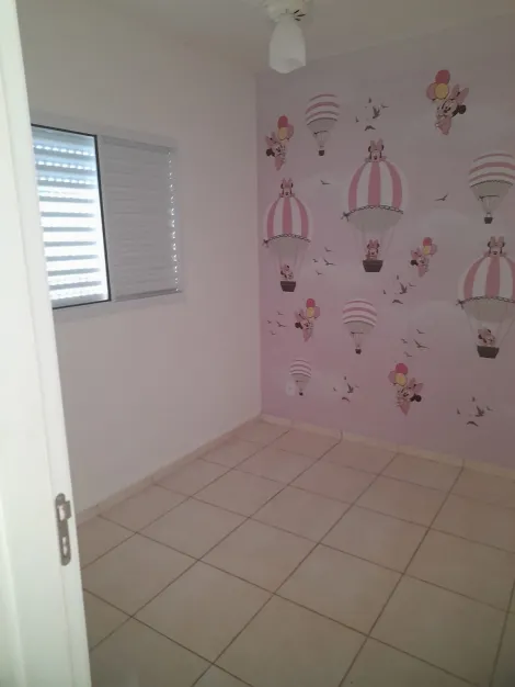 Alugar Casa / Padrão em Bady Bassitt. apenas R$ 900,00