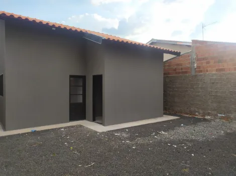 Alugar Casa / Padrão em Cedral. apenas R$ 1.100,00