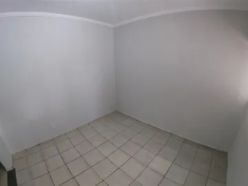 Alugar Casa / Padrão em São José do Rio Preto R$ 1.300,00 - Foto 2