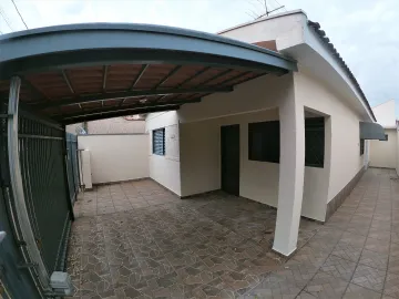 Alugar Casa / Padrão em São José do Rio Preto. apenas R$ 1.300,00