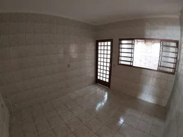 Alugar Casa / Padrão em São José do Rio Preto R$ 1.200,00 - Foto 5