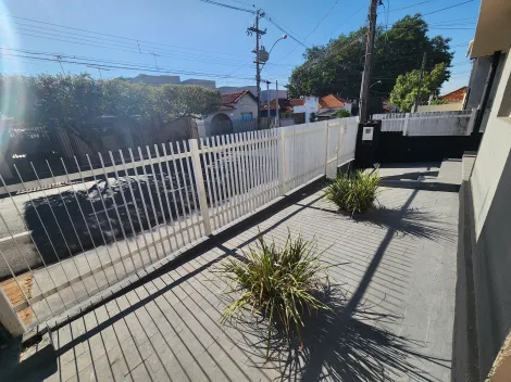 Alugar Casa / Padrão em São José do Rio Preto. apenas R$ 750,00