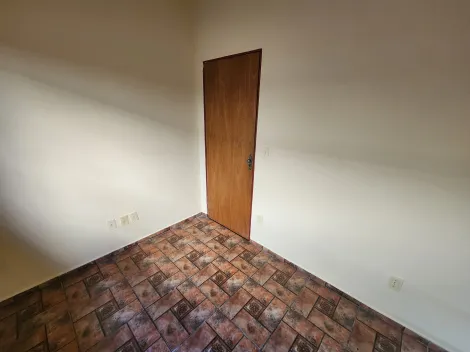 Alugar Casa / Padrão em São José do Rio Preto R$ 780,00 - Foto 9