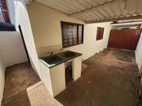 Alugar Casa / Padrão em São José do Rio Preto R$ 1.800,00 - Foto 15