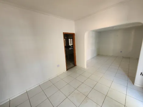 Alugar Casa / Padrão em São José do Rio Preto. apenas R$ 1.200,00