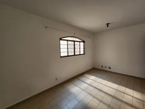 Alugar Apartamento / Padrão em São José do Rio Preto. apenas R$ 900,00