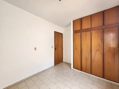 Alugar Apartamento / Padrão em São José do Rio Preto R$ 900,00 - Foto 6