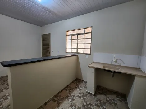 Alugar Casa / Padrão em São José do Rio Preto apenas R$ 400,00 - Foto 2