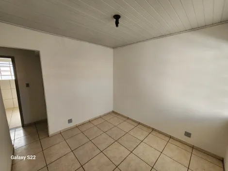 Alugar Casa / Padrão em São José do Rio Preto R$ 800,00 - Foto 3