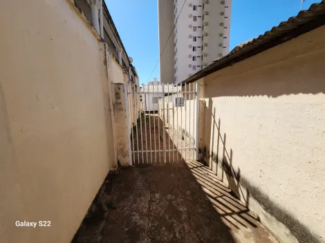 Alugar Casa / Padrão em São José do Rio Preto R$ 800,00 - Foto 13