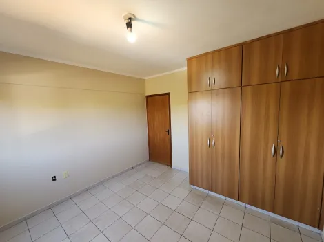 Alugar Apartamento / Padrão em São José do Rio Preto R$ 1.300,00 - Foto 9