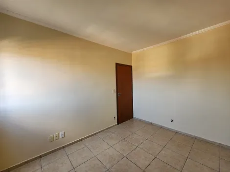 Alugar Apartamento / Padrão em Guapiaçu R$ 1.100,00 - Foto 9