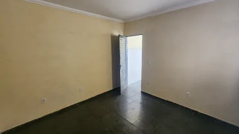 Alugar Casa / Padrão em São José do Rio Preto R$ 550,00 - Foto 6