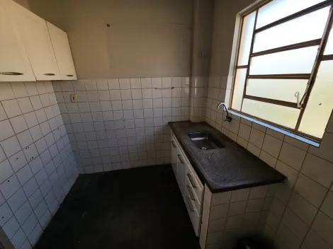 Alugar Apartamento / Padrão em São José do Rio Preto R$ 750,00 - Foto 3