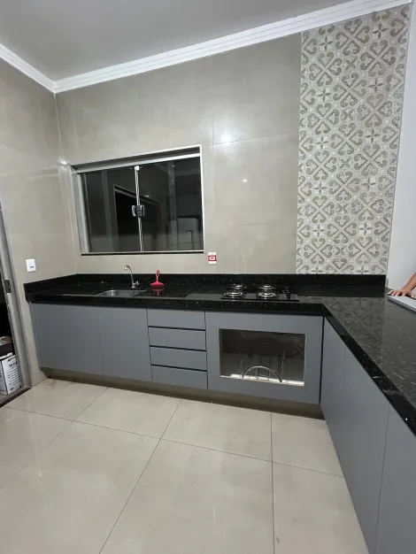 Alugar Casa / Padrão em São José do Rio Preto. apenas R$ 2.000,00