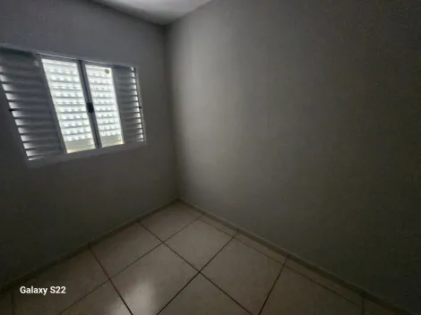 Alugar Casa / Padrão em São José do Rio Preto R$ 1.500,00 - Foto 8