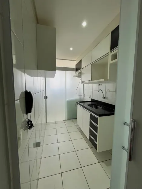 Comprar Apartamento / Padrão em São José do Rio Preto R$ 185.000,00 - Foto 2