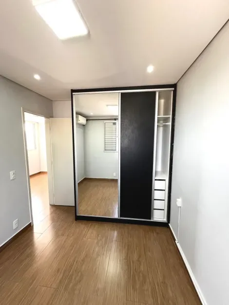 Comprar Apartamento / Padrão em São José do Rio Preto R$ 185.000,00 - Foto 3