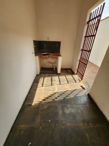 Alugar Casa / Padrão em São José do Rio Preto R$ 950,00 - Foto 10