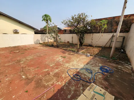 Alugar Casa / Padrão em São José do Rio Preto R$ 950,00 - Foto 11