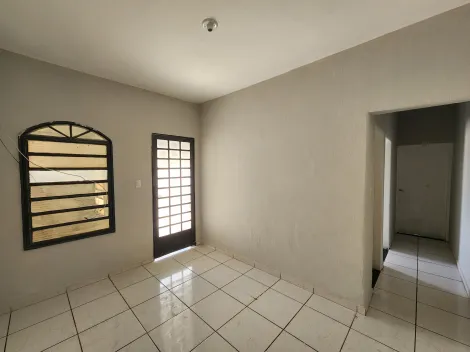 Alugar Casa / Padrão em São José do Rio Preto R$ 1.000,00 - Foto 2