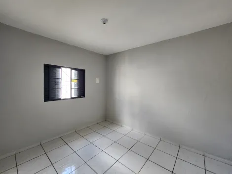 Alugar Casa / Padrão em São José do Rio Preto R$ 1.000,00 - Foto 9