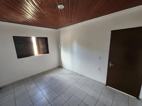 Alugar Casa / Padrão em São José do Rio Preto R$ 900,00 - Foto 5