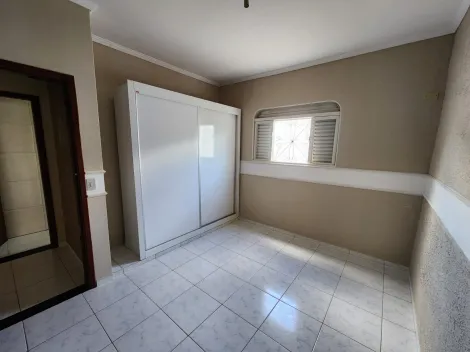 Alugar Casa / Padrão em São José do Rio Preto R$ 1.800,00 - Foto 6