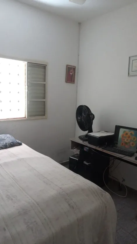 Comprar Casa / Padrão em São José do Rio Preto R$ 250.000,00 - Foto 3