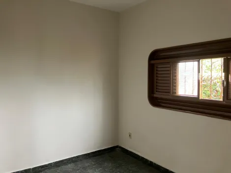 Alugar Casa / Padrão em São José do Rio Preto R$ 3.000,00 - Foto 3