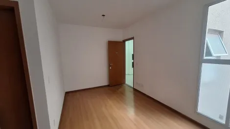 Alugar Apartamento / Padrão em São José do Rio Preto R$ 580,00 - Foto 2