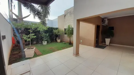 Comprar Casa / Padrão em Potirendaba R$ 475.000,00 - Foto 2