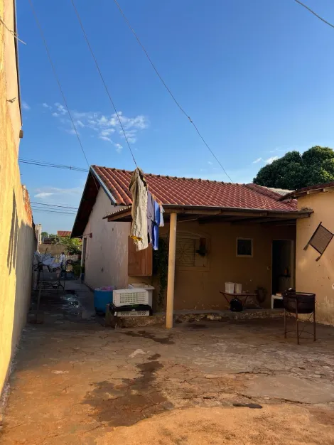 Comprar Casa / Padrão em São José do Rio Preto R$ 200.000,00 - Foto 6