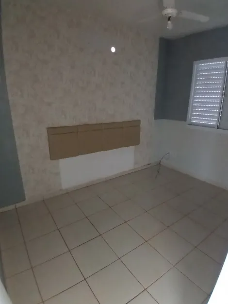 Alugar Casa / Condomínio em São José do Rio Preto apenas R$ 700,00 - Foto 2