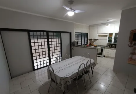 Alugar Casa / Padrão em São José do Rio Preto. apenas R$ 3.600,00
