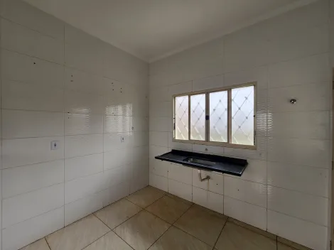 Alugar Casa / Padrão em São José do Rio Preto R$ 1.100,00 - Foto 4