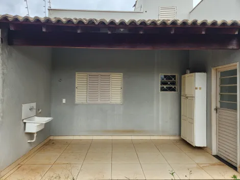 Alugar Casa / Padrão em São José do Rio Preto R$ 1.100,00 - Foto 11