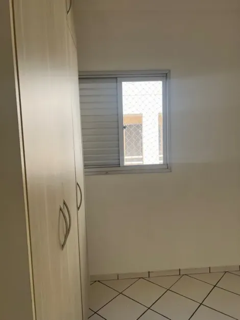 Alugar Apartamento / Padrão em São José do Rio Preto R$ 1.100,00 - Foto 5