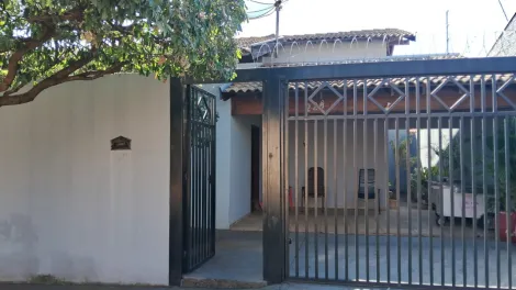 Alugar Casa / Padrão em São José do Rio Preto R$ 1.300,00 - Foto 1